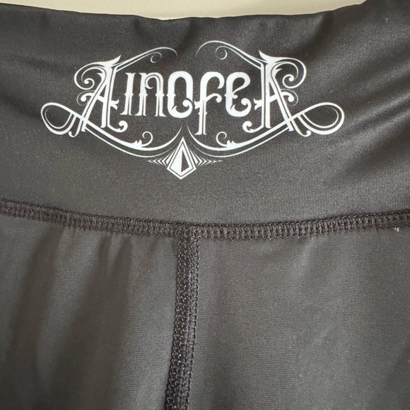 Women’s Athletic Leggings - Picture 2 of 8